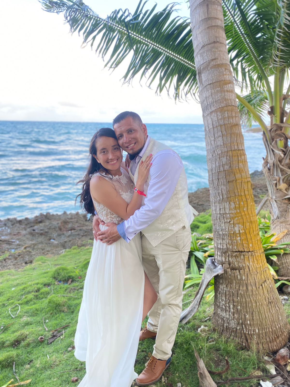 MATRIMONIO CATÓLICO HERMOSO Y SENCILLO