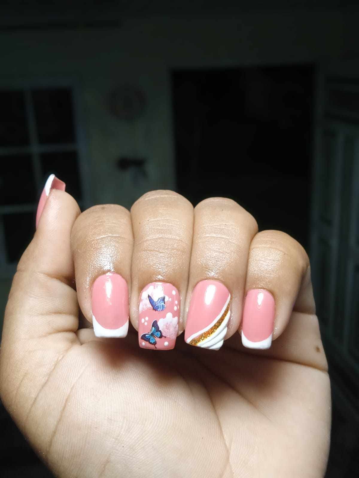 Arreglo Profesional de Uñas – MAGIC BEAUTY Studio (San Andrés Islas)